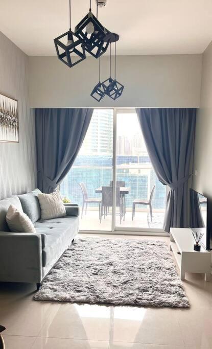 2bed With Burj Khalifa View Apartment Dubai